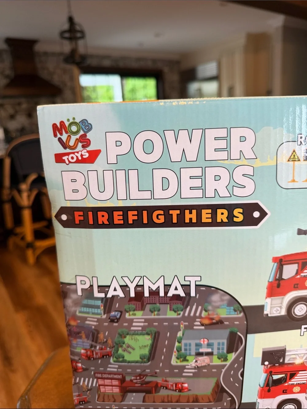 NEW! MÖBIUS 125-Piece Red Kids Fire Truck Playset with Playmat